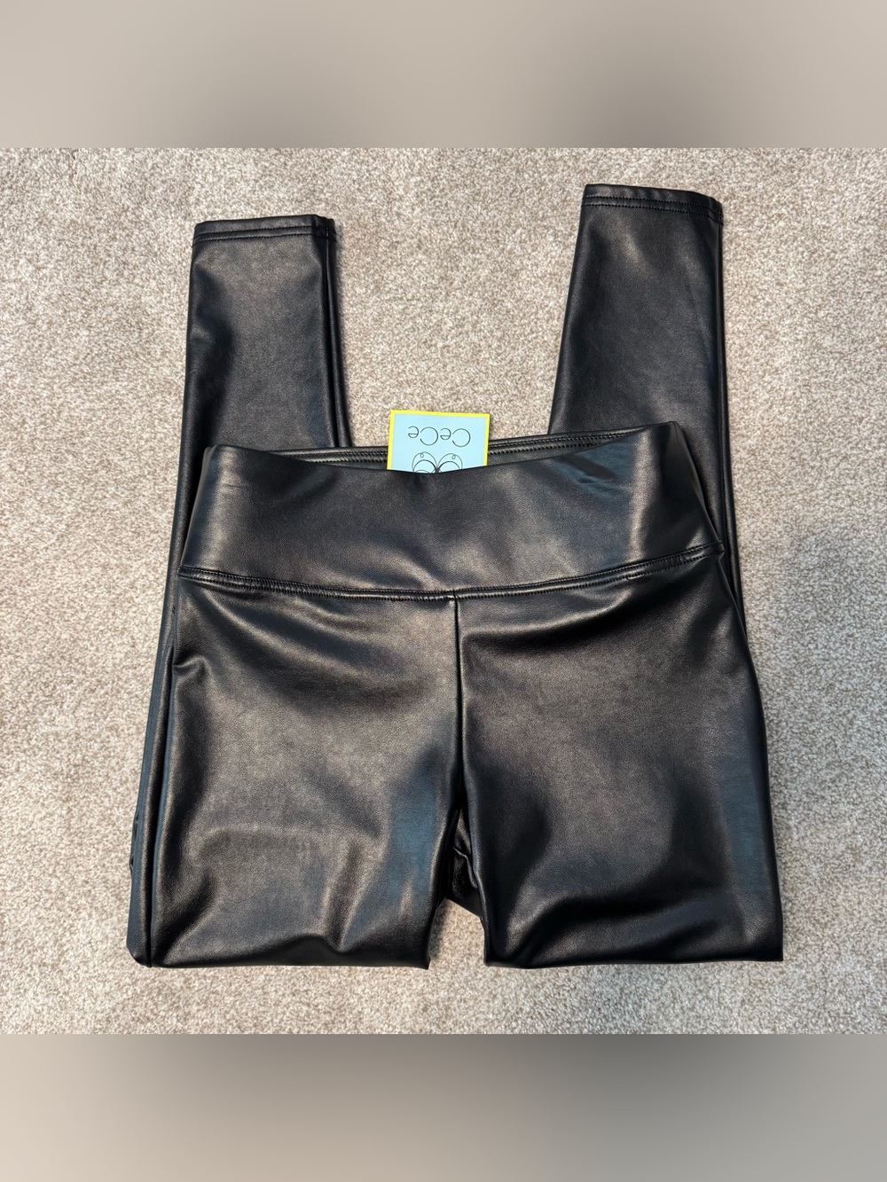 NWT $88 CeCe Faux Leather High Rise Shine Black Leggings Medium